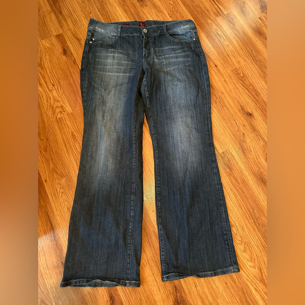 Sasson Women’s Bootcut Boogie Jeans Size 16